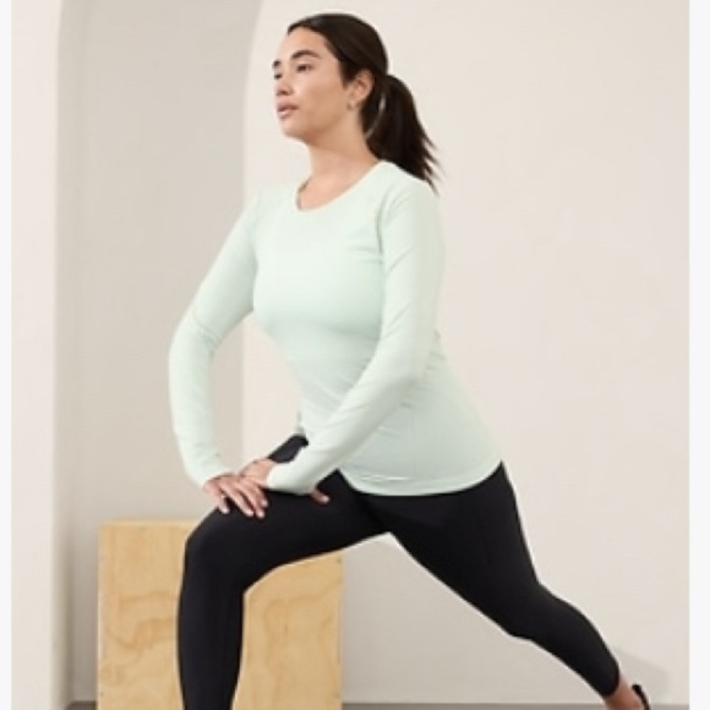 Athleta Mint Green Long Sleeve Athletic Top